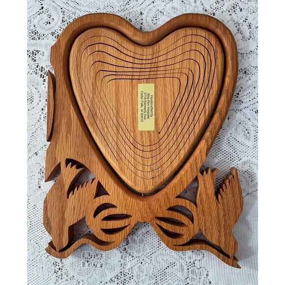 Vintage Freestanding/ Laying Wooden Heart-Shaped Nesting Trivet - Picture 3 of 4